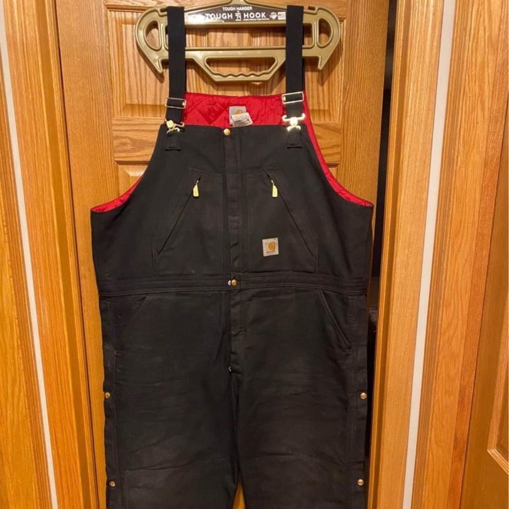 Men Carhartt overalls
